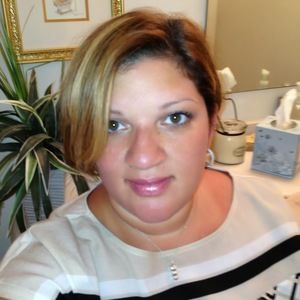 Meet your Posher, Raquel l.